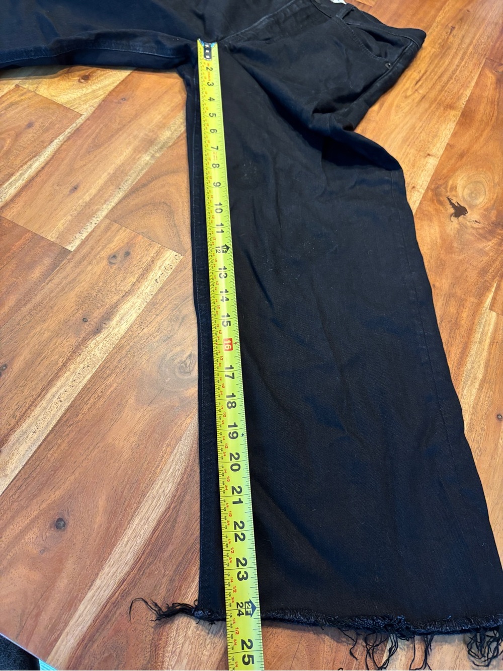 Reformation Emma High Rise Wide Leg Black Wash Jeans - Size 26 - Picture 6 of 8